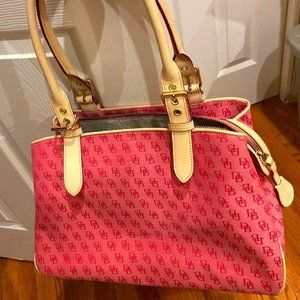 Dooney and Bourke pocketbook - Like New